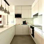 Cosy And Modern 1bed Near Gare Du Midi Dox *