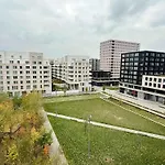 Cosy And Modern 1bed Near Gare Du Midi Dox Apartment