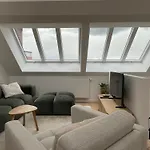 Duplex Design & Elegant Au Coeur De Bruxelles