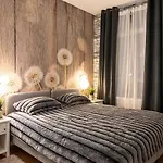 The Cozy Louise Nest Brussels