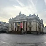 Elegant Central Apartment - Next From Grand Place, Netflix & Comfort