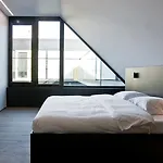 Sleep Well Youth Hostel *