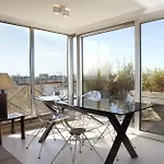 Moliere Halldis Apartment