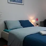 Apartment Square Ambiorix Eu