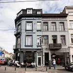 Louise Apartments Chatelain