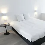 White Room 2