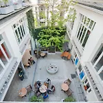 Hi Brussels Jacques Brel Hostel
