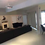 Beautiful Loft In The Center Of *