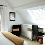 Guest House La Maison Chantecler