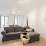 Grand Place, Only 3 Min Walk, 80M Beautiful Apartment Appartement *