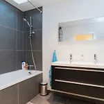 Appartement Grand Place, Only 3 Min Walk, 80M Beautiful Apartment