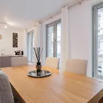 Appartement Grand Place, Only 3 Min Walk, 80M Beautiful Apartment *