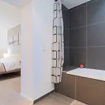 Grand Place, Only 3 Min Walk, 80M Beautiful Apartment Appartement