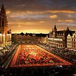 Grand Place, Only 3 Min Walk, 80M Beautiful Apartment Appartement