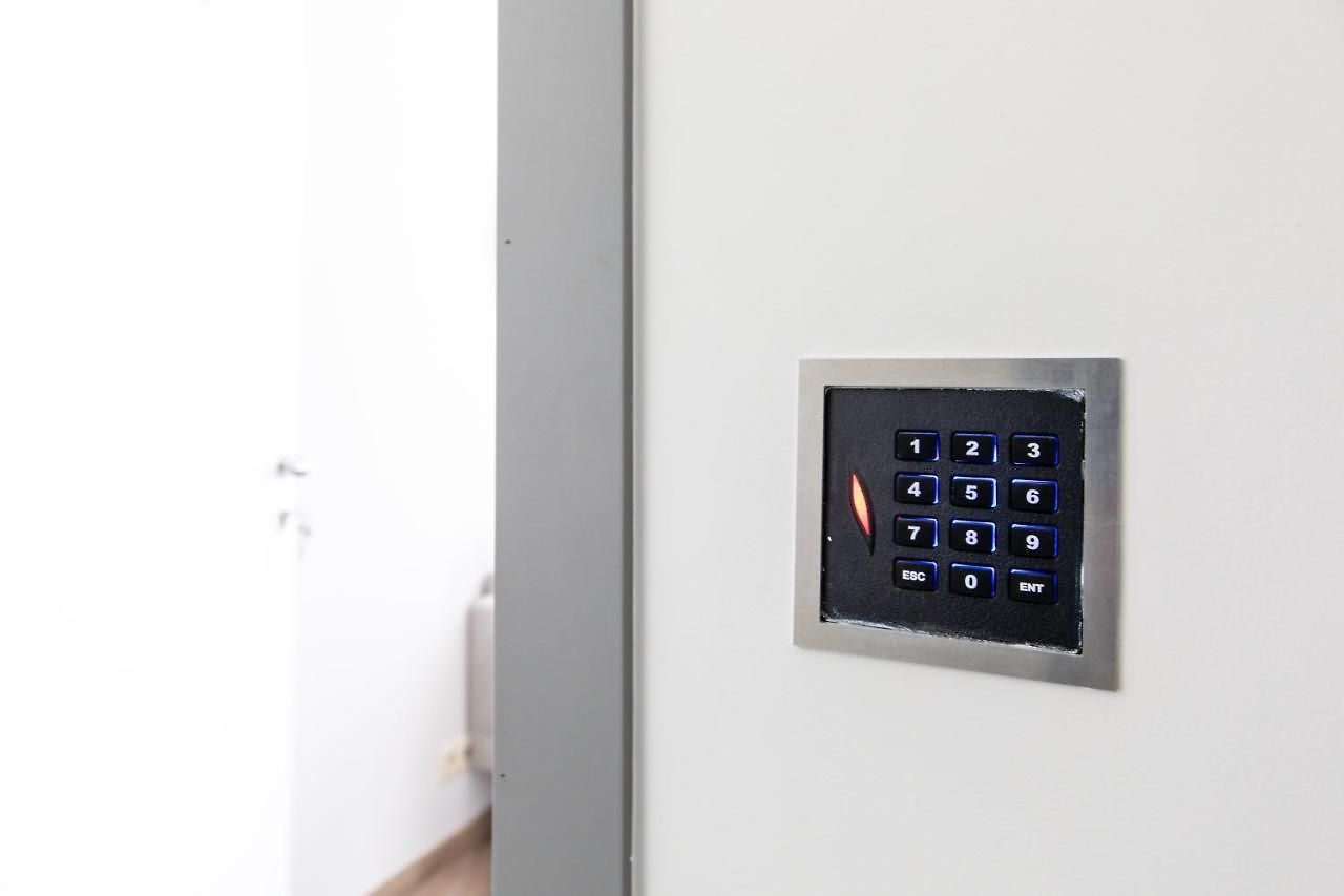 Urban Suites Schuman 2 Aparthotel