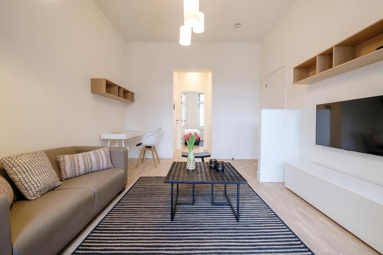 Fabulous In Chatelain Area Appartement *