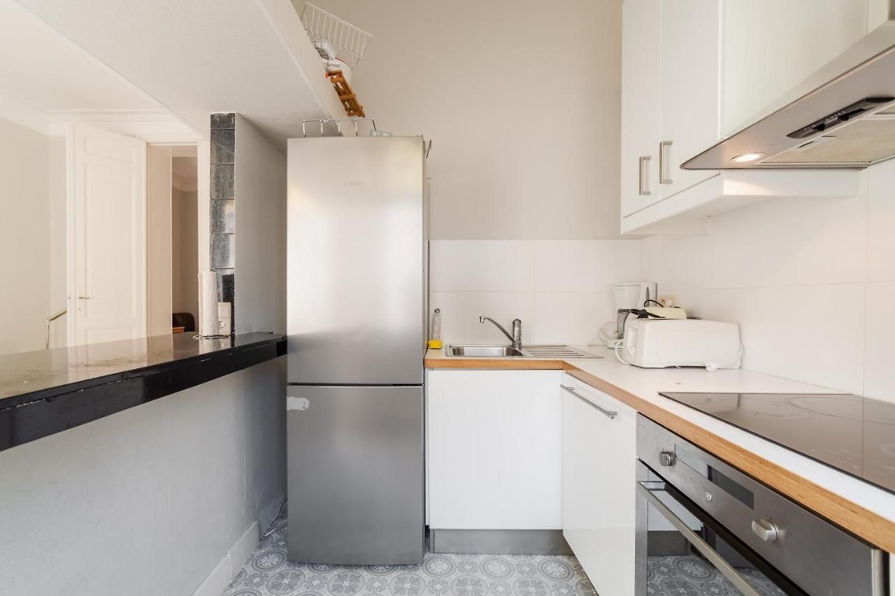 Felix Delhasse Apartment