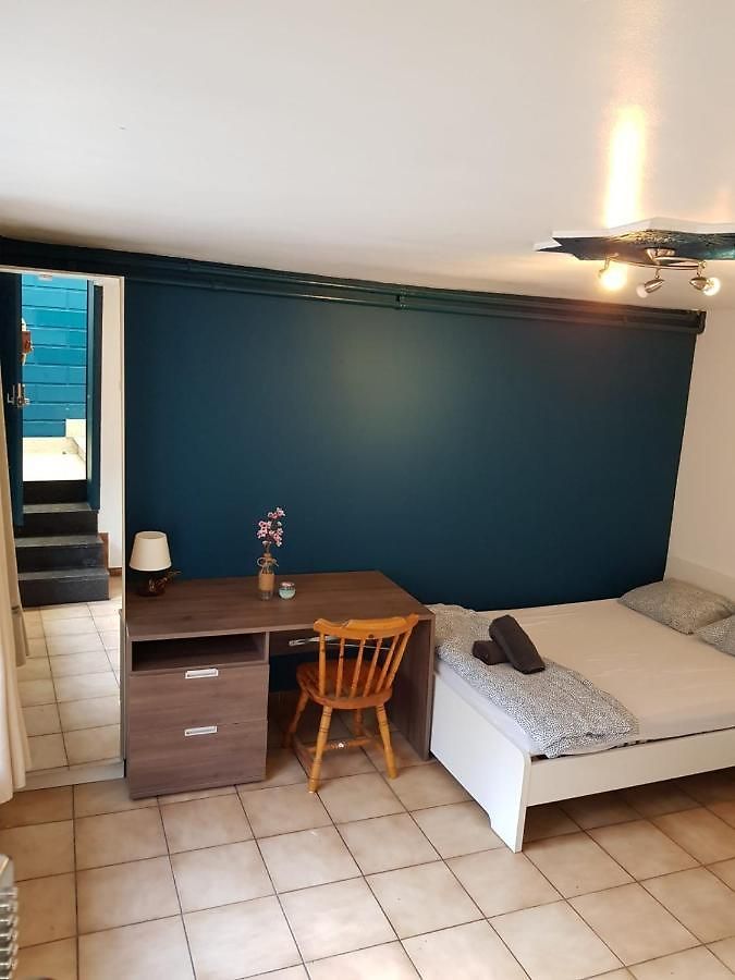 Gasthuis Nice Near Midi Train Station A1 *