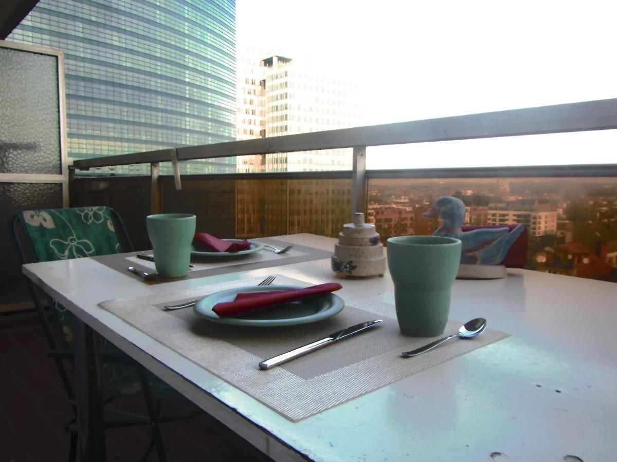 Appartement - - - - - Au Sixieme Ciel - - - - -