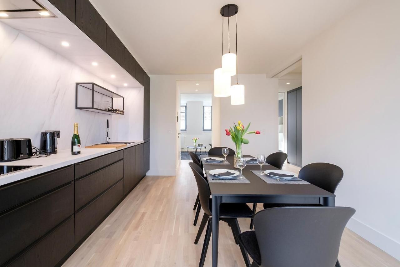 Appartement Fabulous In Chatelain Area *