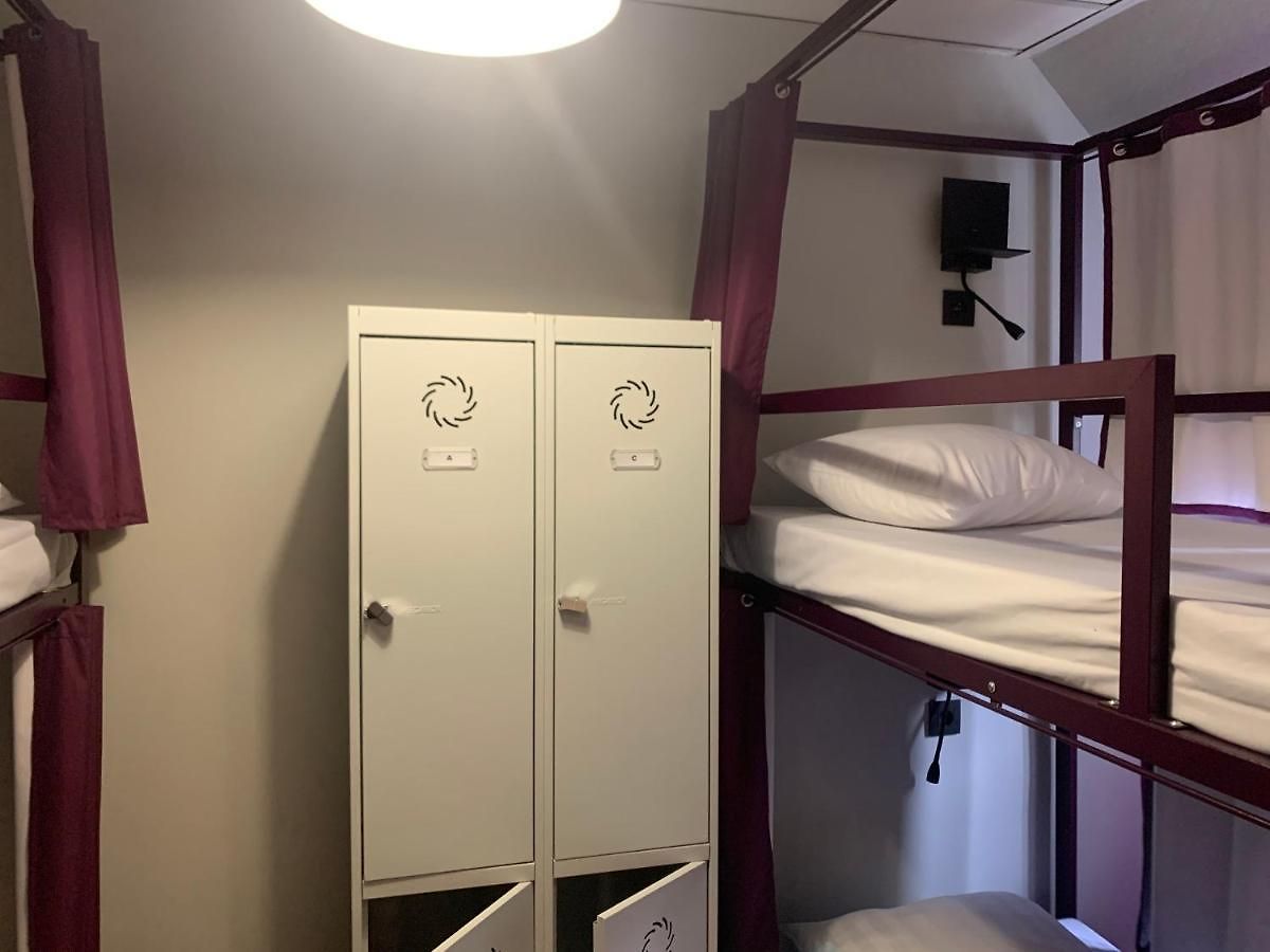 Safestay Grand Place 3*