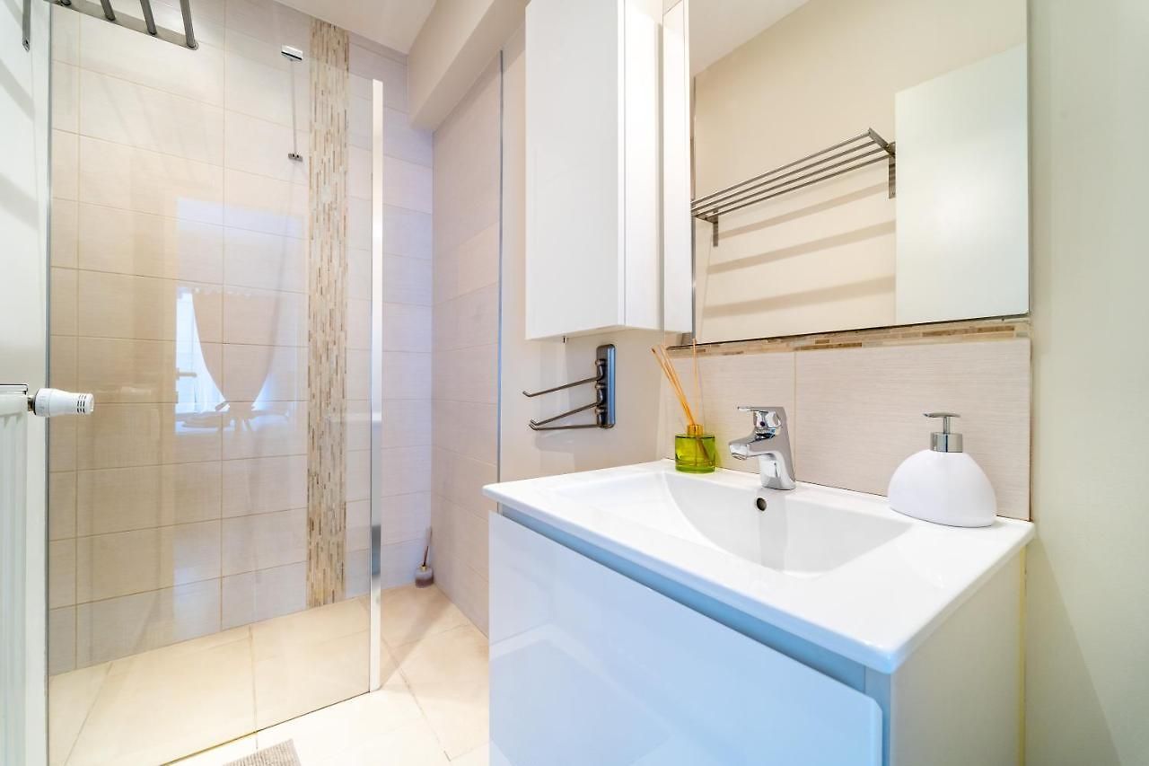 Luxury In The Eu Area Apartment