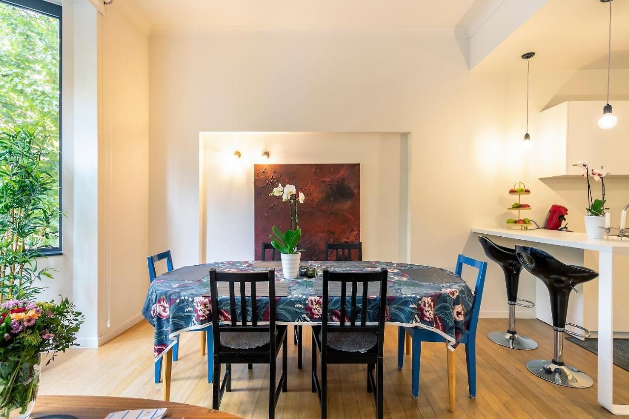 Suberb Apartment *
