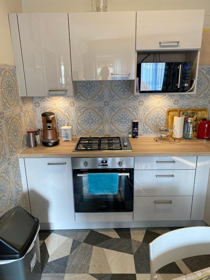 One-bedroom Near Atomium Appartement *