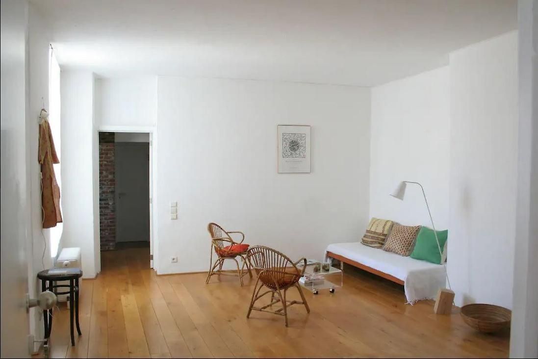 Chambre Dans Un Appartement De Charme Au Coeur De Bruxelles Brussels