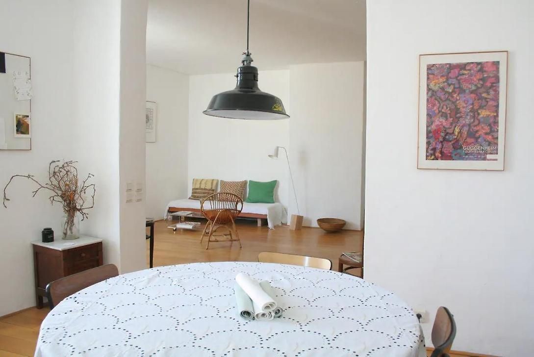 Chambre Dans Un Appartement De Charme Au Coeur De Bruxelles Bed & Breakfast *