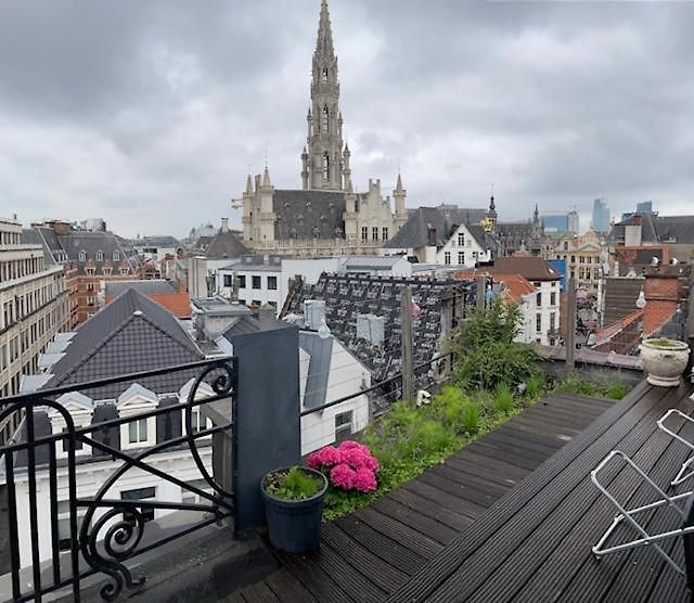 Duplex Dernier Etage Avec Terasse A Deux Pas De La Grand Place * Brussel