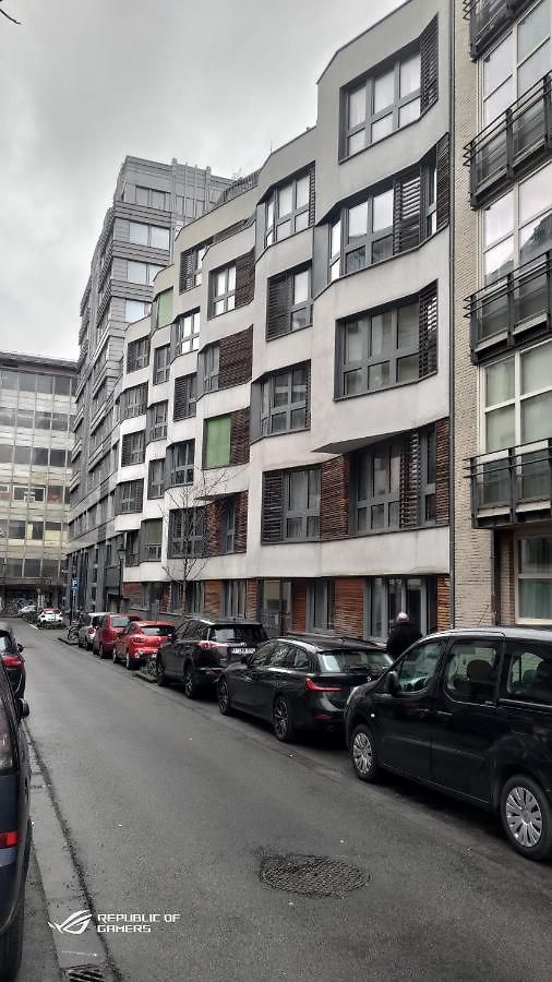 Midi-suede Apartment Brussels