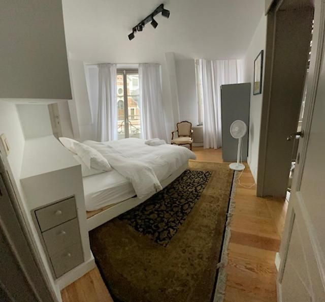 Duplex Dernier Etage Avec Terasse A Deux Pas De La Grand Place Appartement Brussel