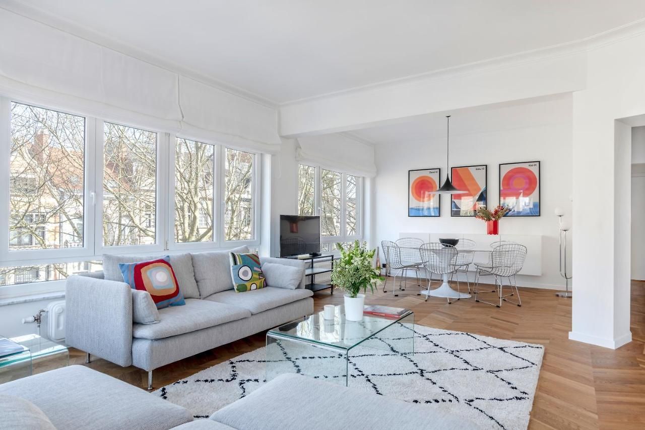 Apartment Moliere Design