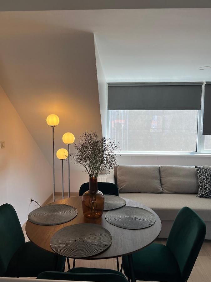 Charming Duplex On The Canal Brussel