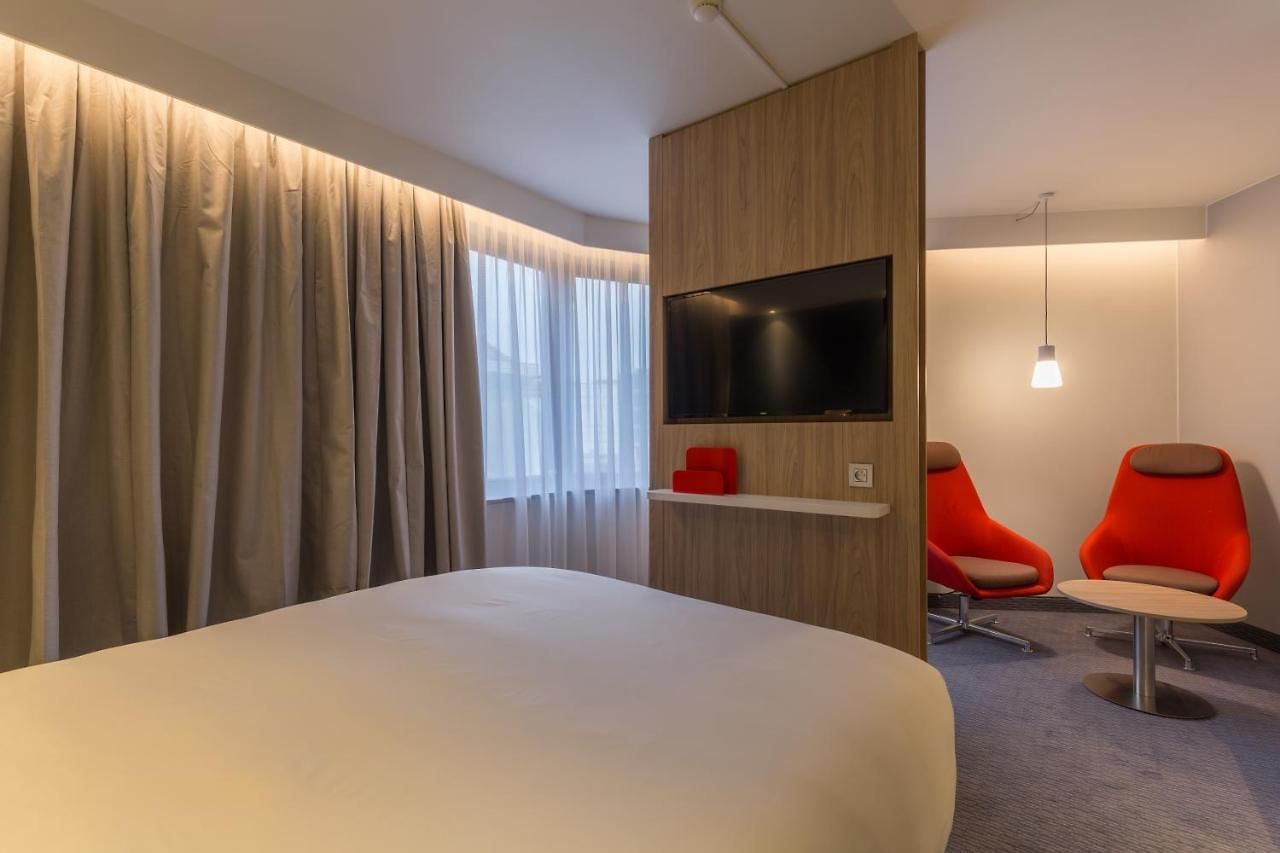 Hotel Express Brussels-grand-place By Ihg 3*