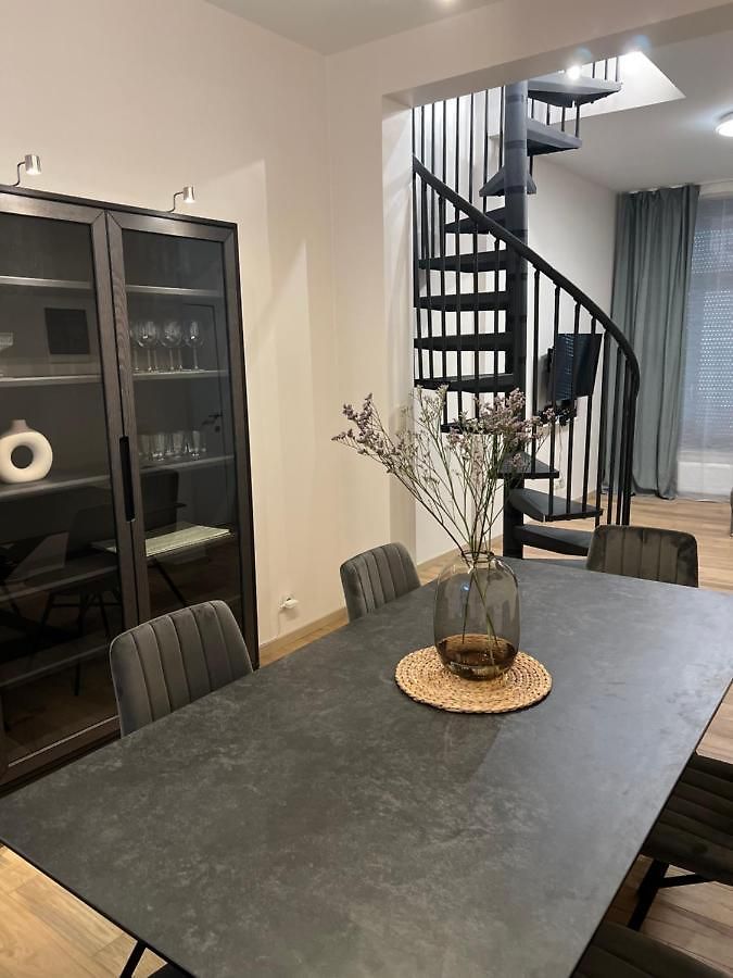 Exclusive Two-level With Private Terrace On The Canal Apartment