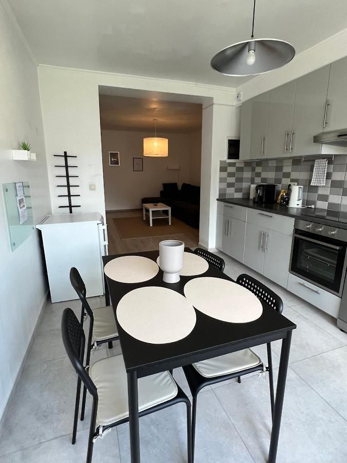 - Place Jourdan & Eu Institutions Appartement *