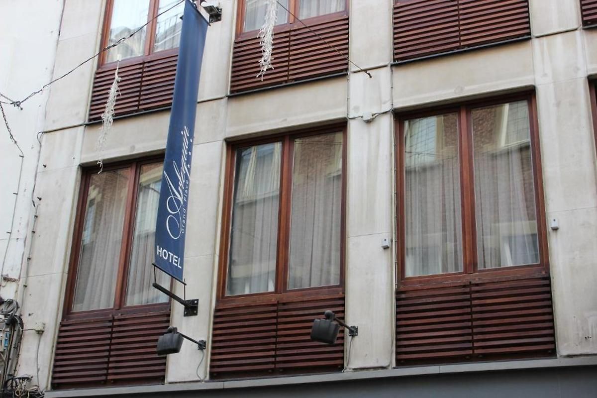 Floris Arlequin Grand-place Hotel 3*