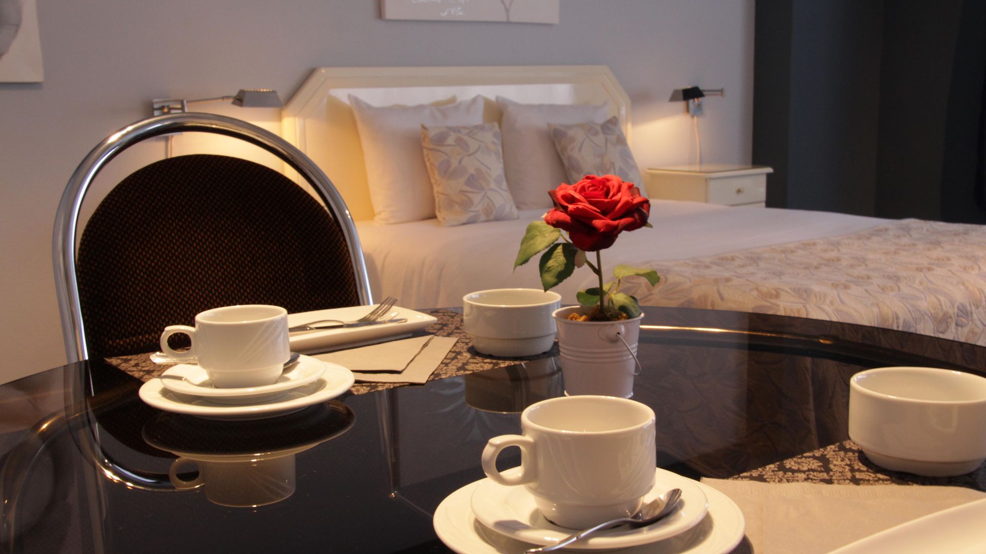 Hotel First Euroflat 4*