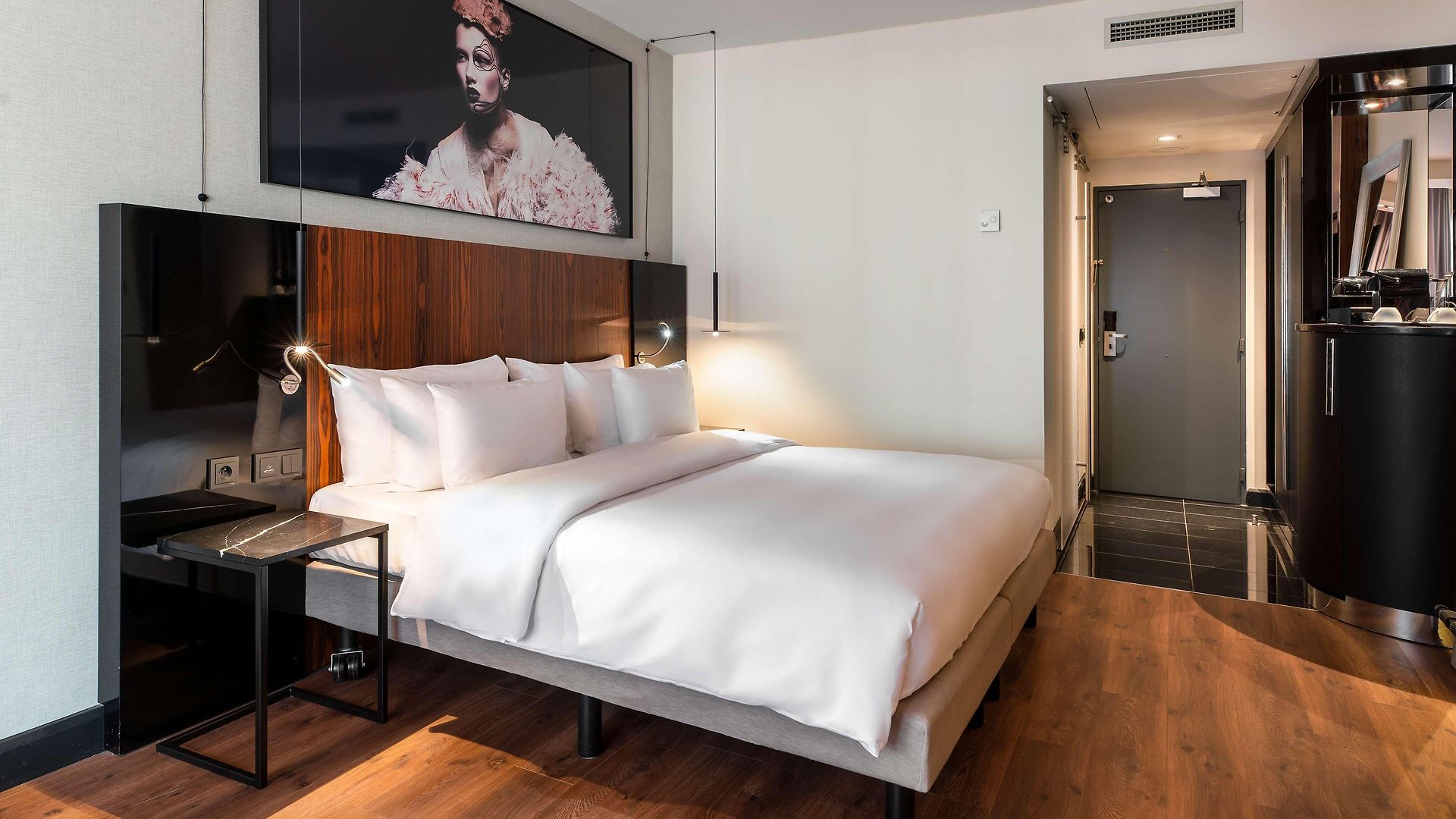 Radisson Collection Grand Place Hotel