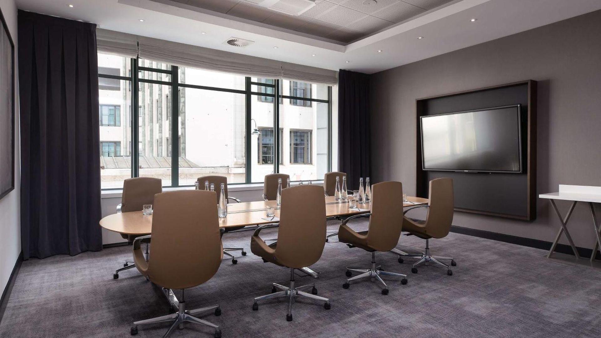 Radisson Collection Grand Place 5*