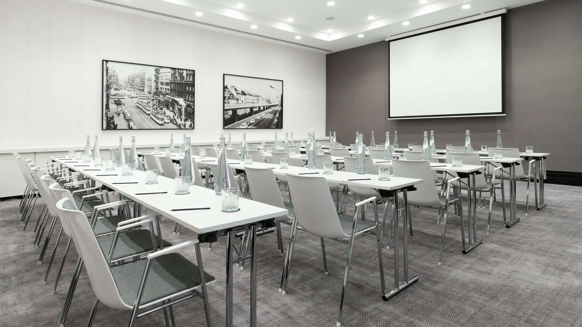 Radisson Collection Grand Place Hotel 5*