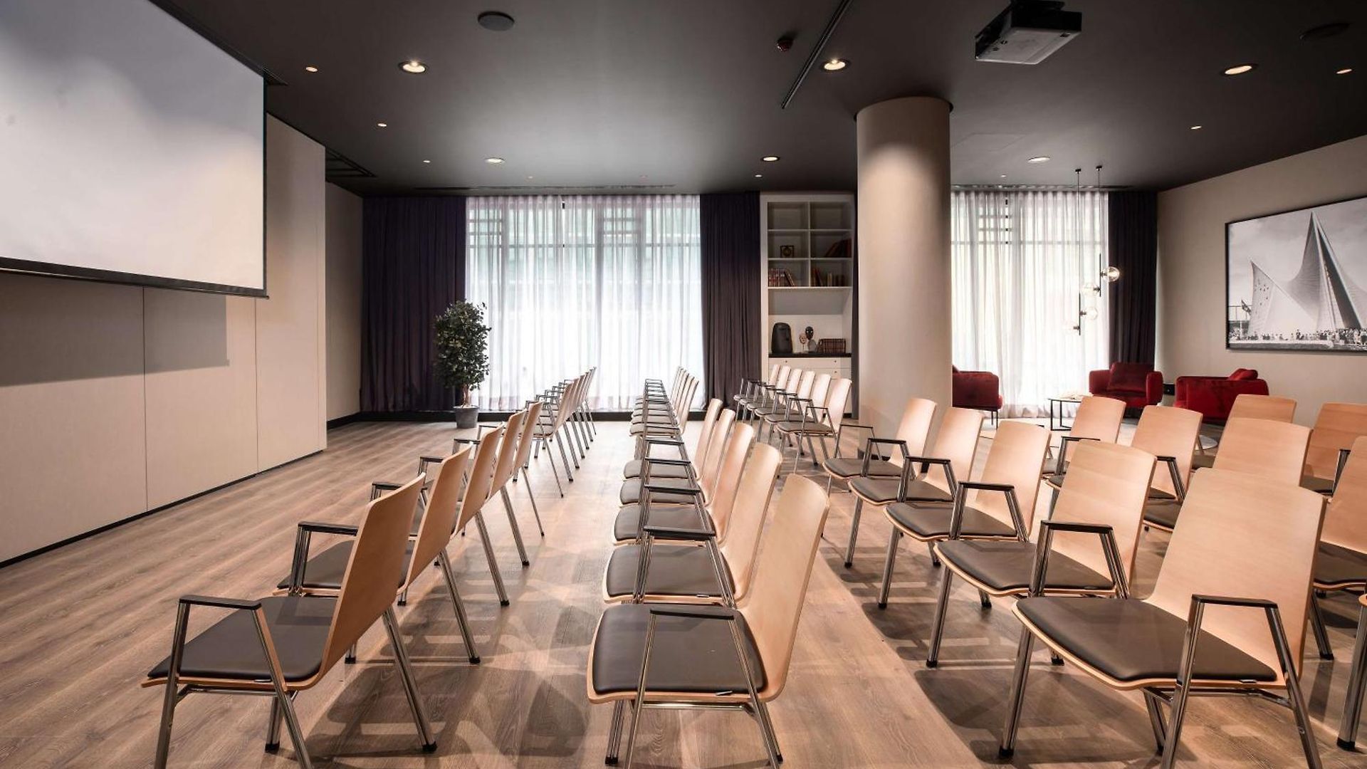 Radisson Collection Grand Place Hotel