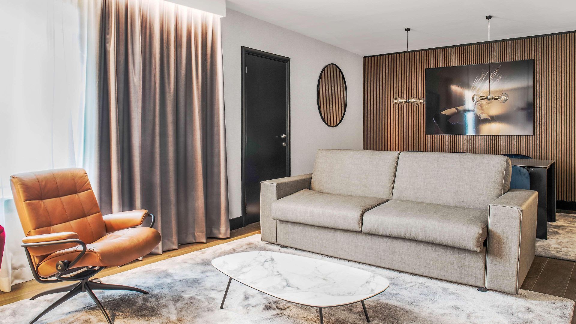 Radisson Collection Grand Place 5*