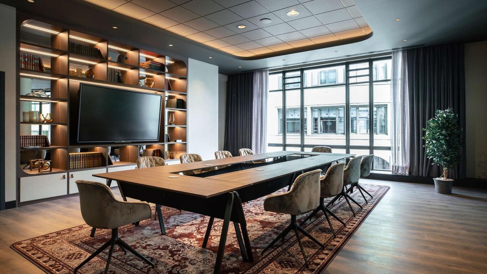 Hotel Radisson Collection Grand Place 5*