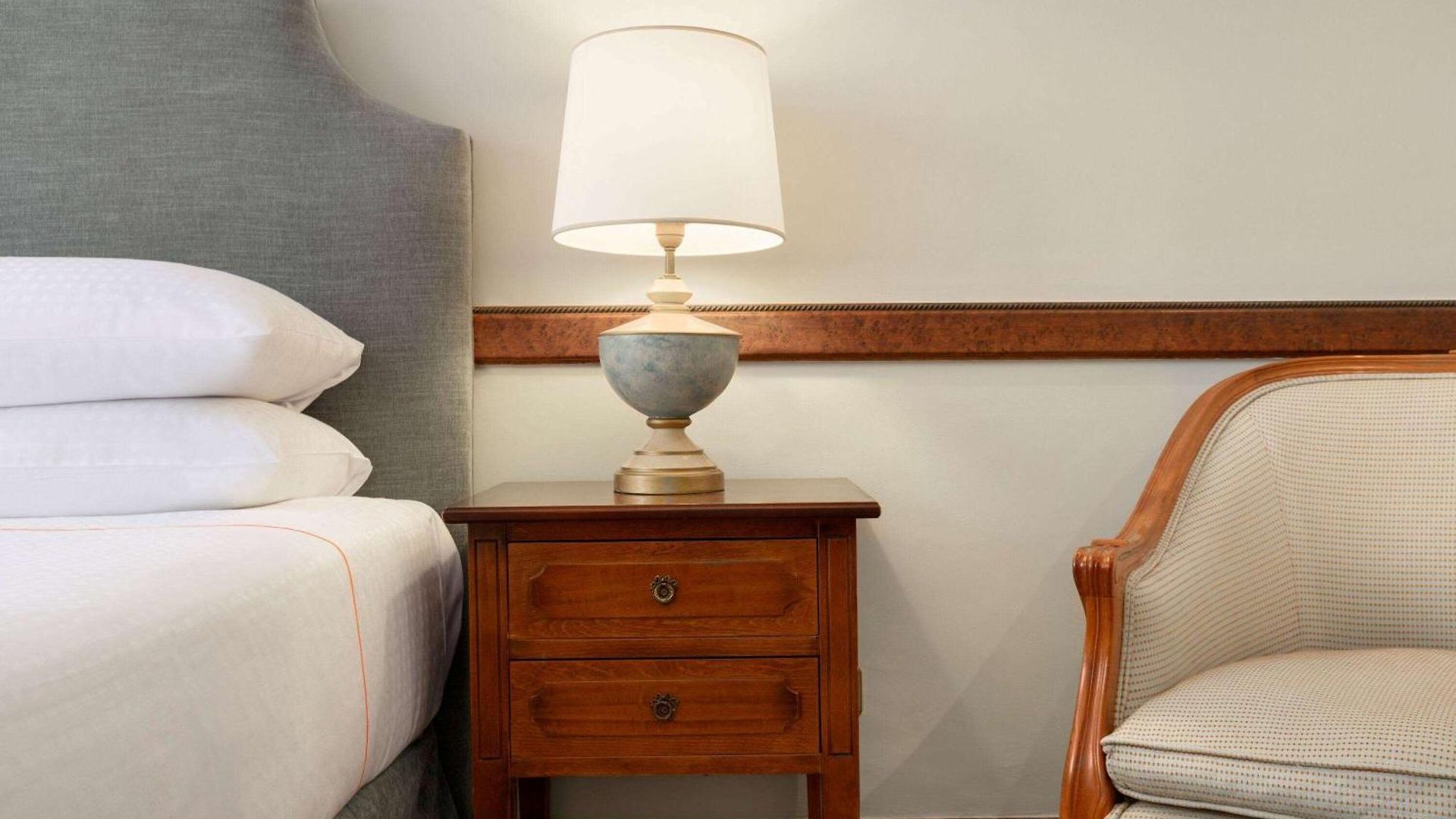 Avenue Louise Trademark Collection By Wyndham