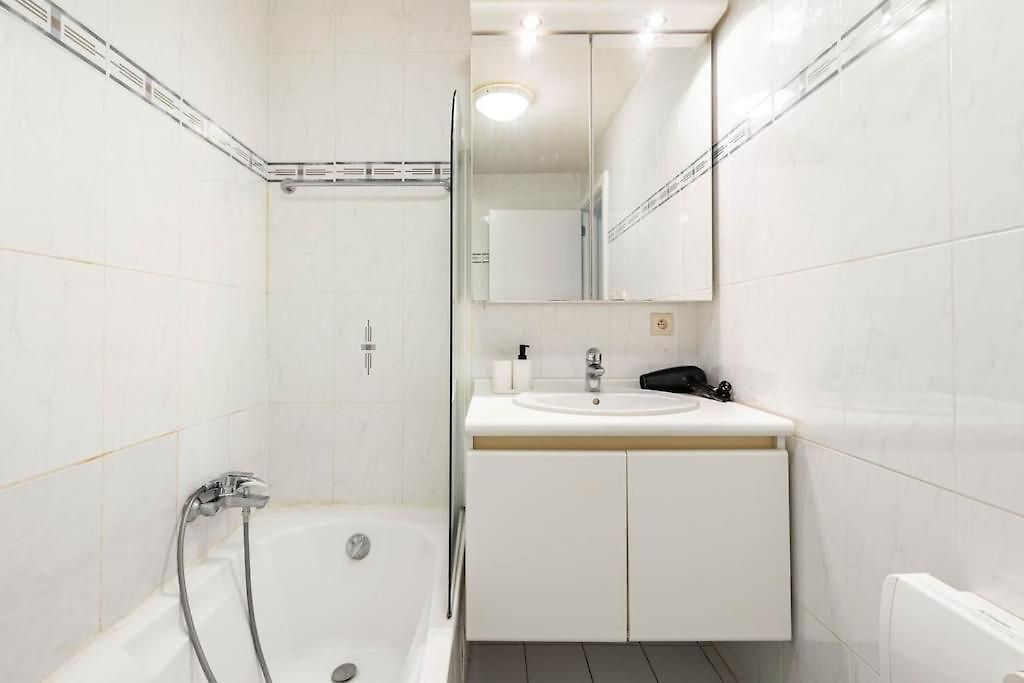 Beautiful 1br/1bar In E.u. District *