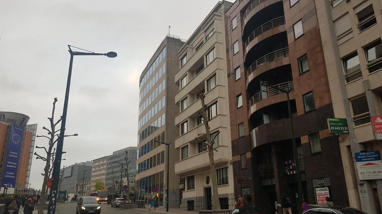 Beautiful 1br/1bar In E.u. District Appartement