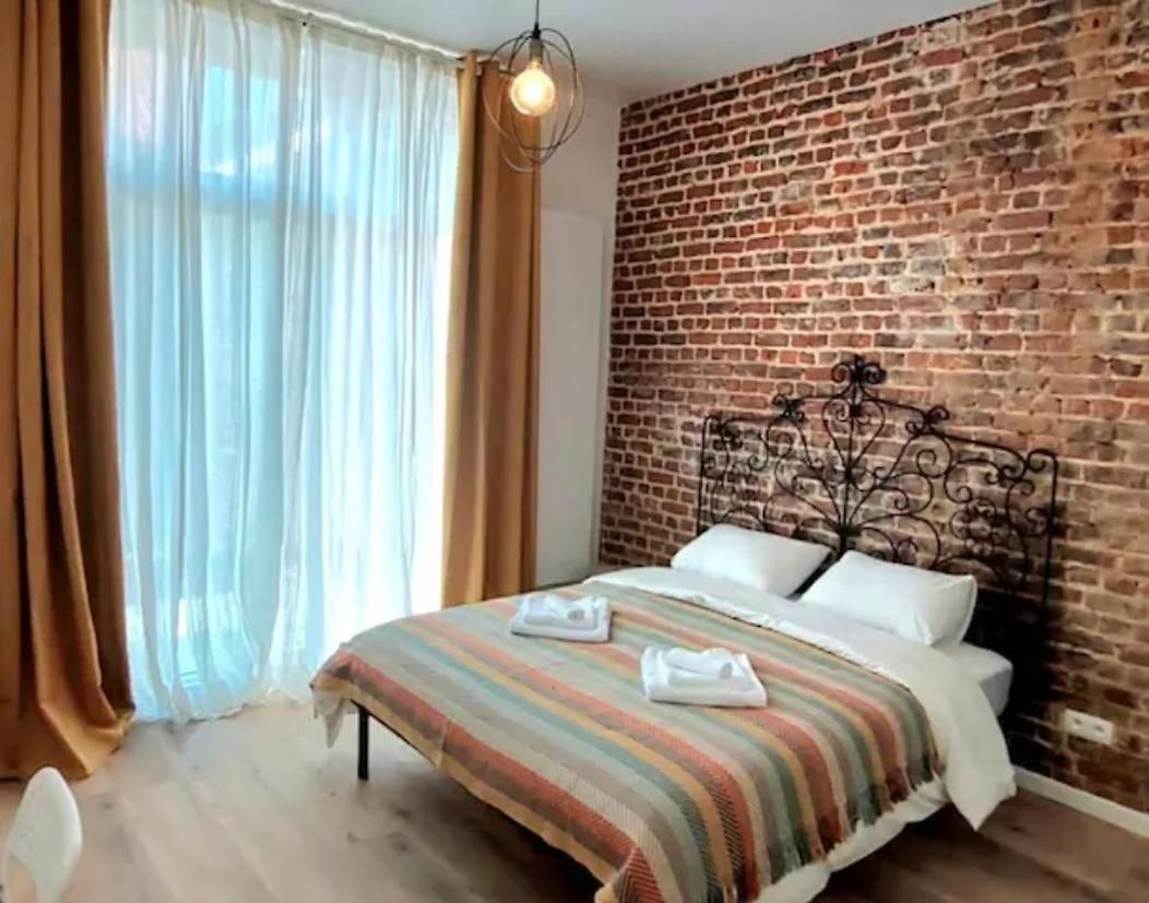 Gasthuis Brand New Iris With Private Bathroom And Balcony 3*
